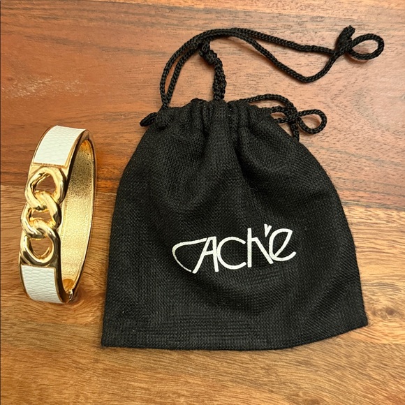 Cache Gold and White Hinge Bracelet - Picture 4 of 11